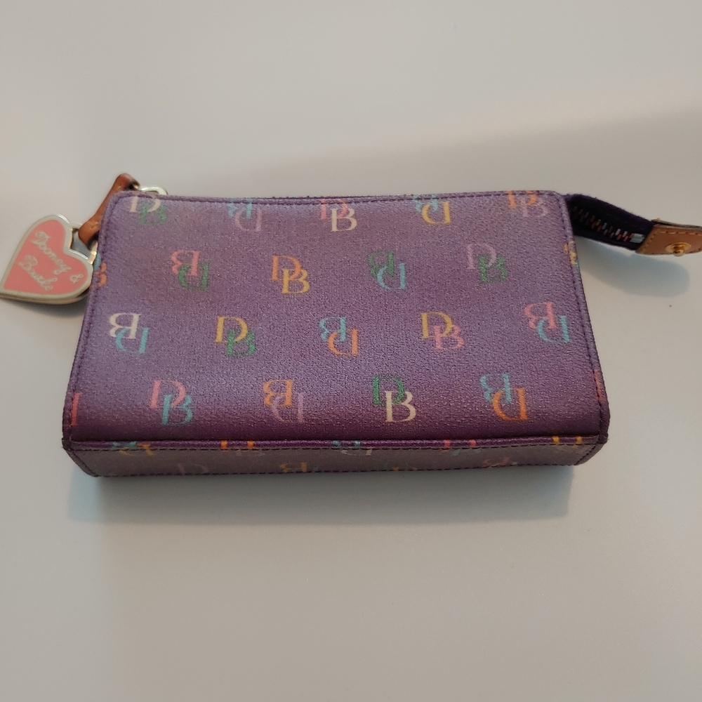 Dooney and Bourke wallet